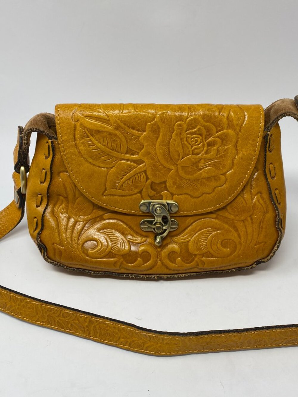 Patricia Nash Shoulder Bag Purse Tan Brown Leather Tooled Embossed Crossbody